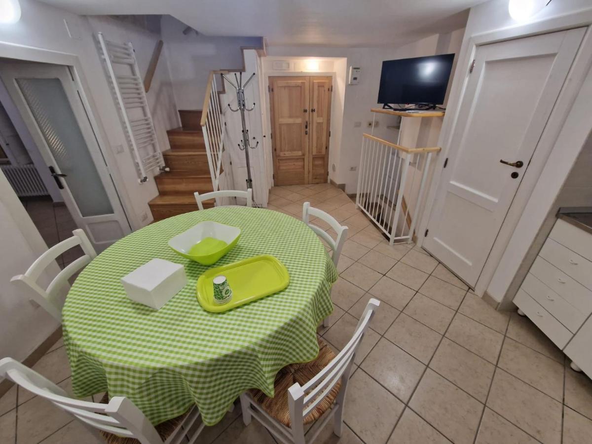 Villa Casa Scheledd Cisternino Esterno foto